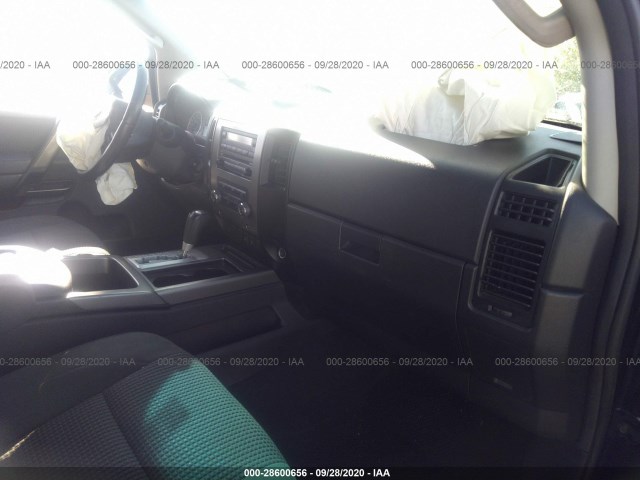 Photo 4 VIN: 1N6BA0EC0AN319280 - NISSAN TITAN 