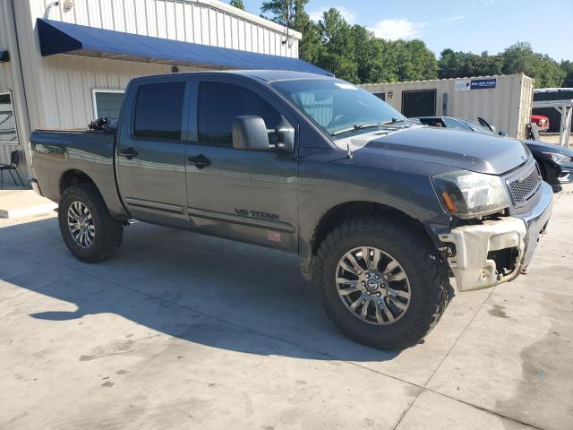 Photo 3 VIN: 1N6BA0EC0BN302500 - NISSAN TITAN S 