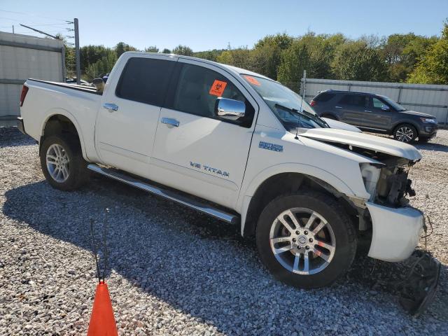 Photo 3 VIN: 1N6BA0EC0BN305624 - NISSAN TITAN 