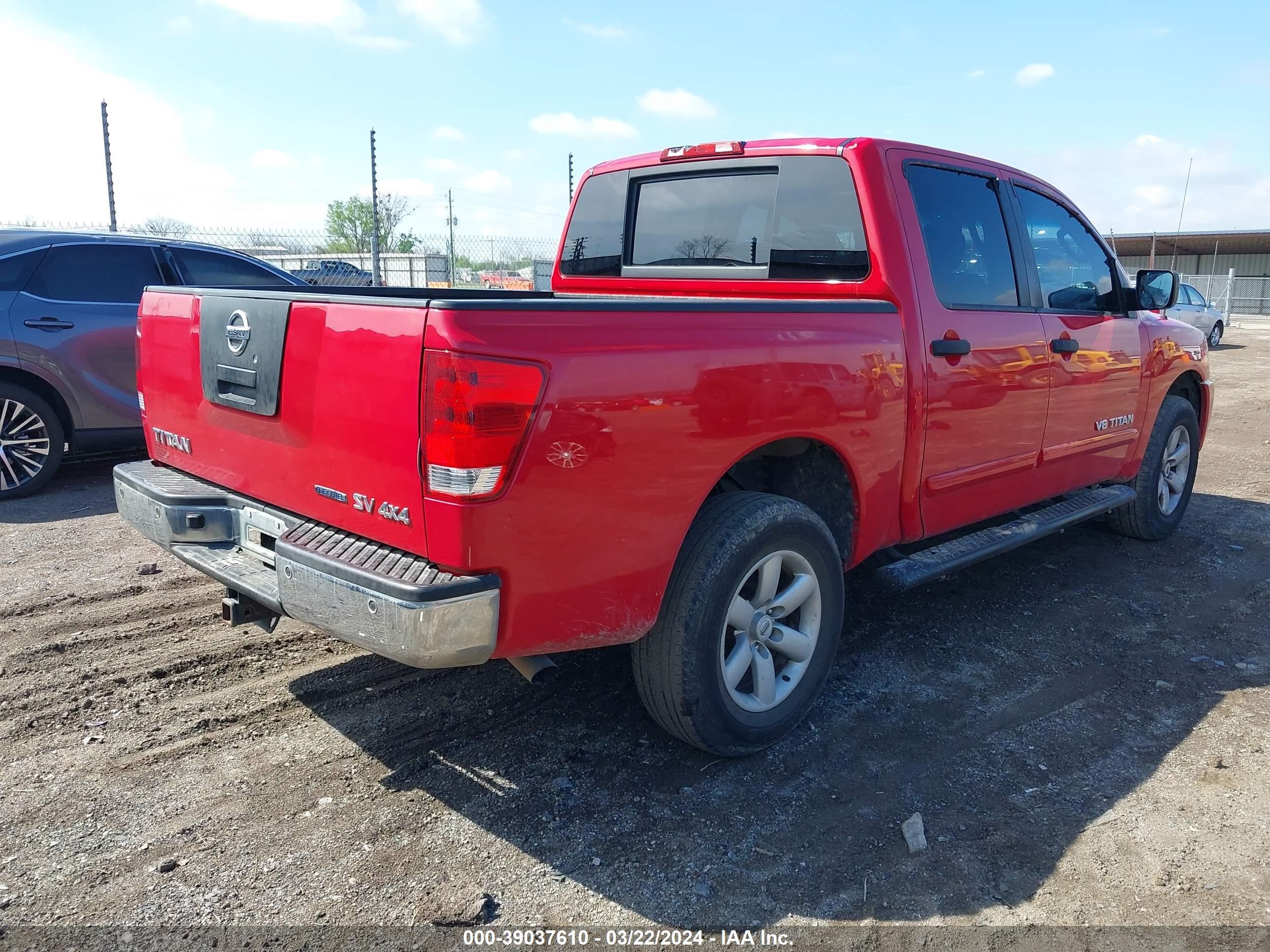 Photo 3 VIN: 1N6BA0EC0BN308880 - NISSAN TITAN 