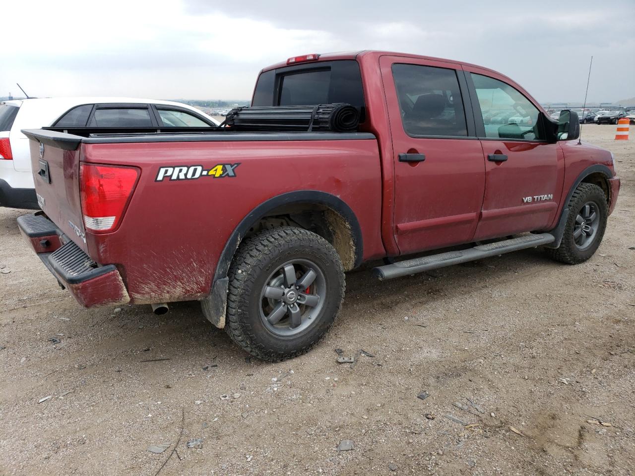 Photo 2 VIN: 1N6BA0EC0DN310518 - NISSAN TITAN 