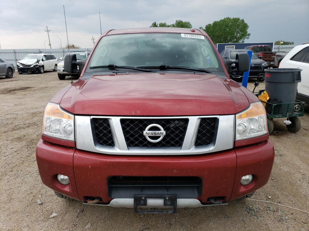 Photo 4 VIN: 1N6BA0EC0DN310518 - NISSAN TITAN 