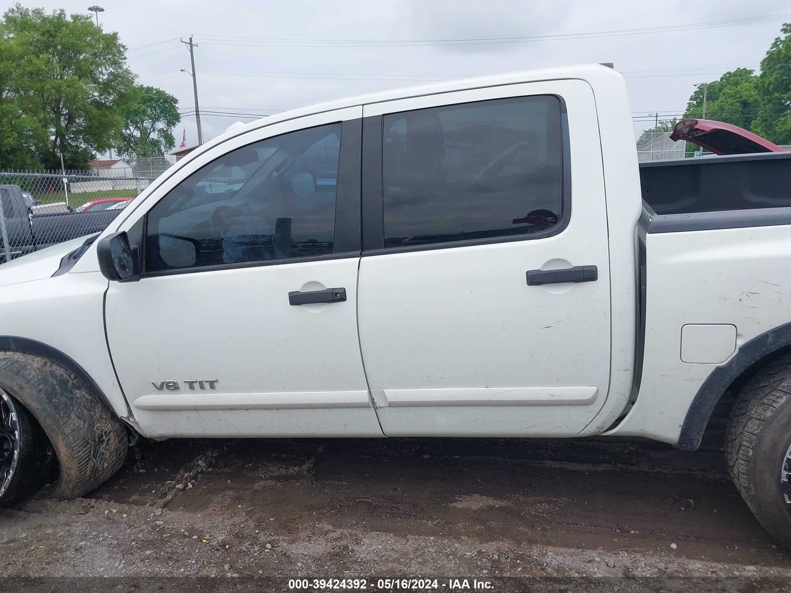 Photo 13 VIN: 1N6BA0EC0EN508548 - NISSAN TITAN 