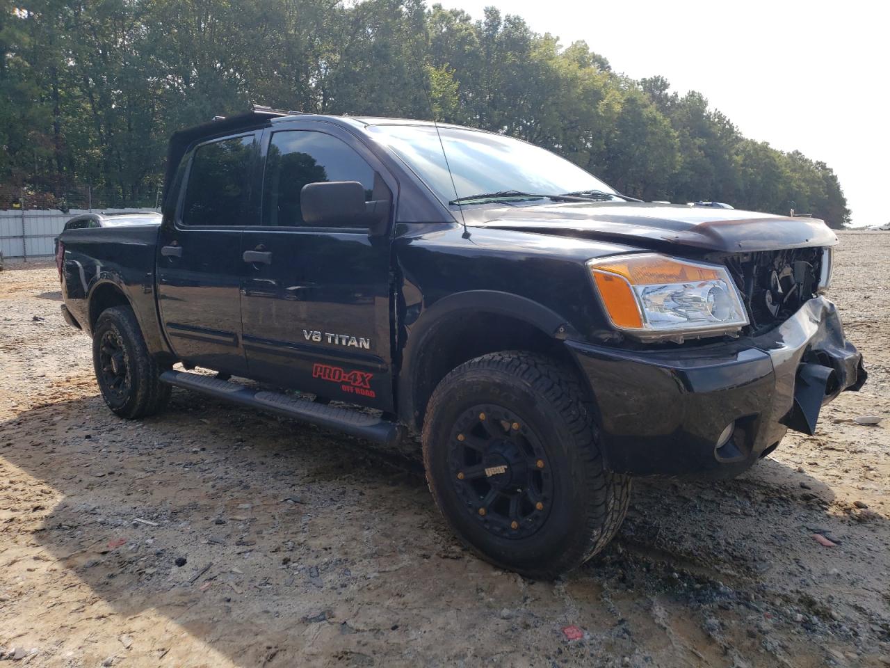 Photo 3 VIN: 1N6BA0EC1CN322398 - NISSAN TITAN 