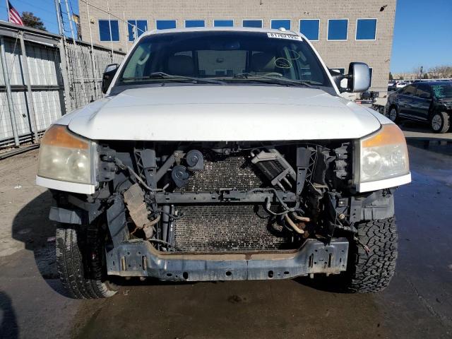 Photo 4 VIN: 1N6BA0EC2AN313612 - NISSAN TITAN 