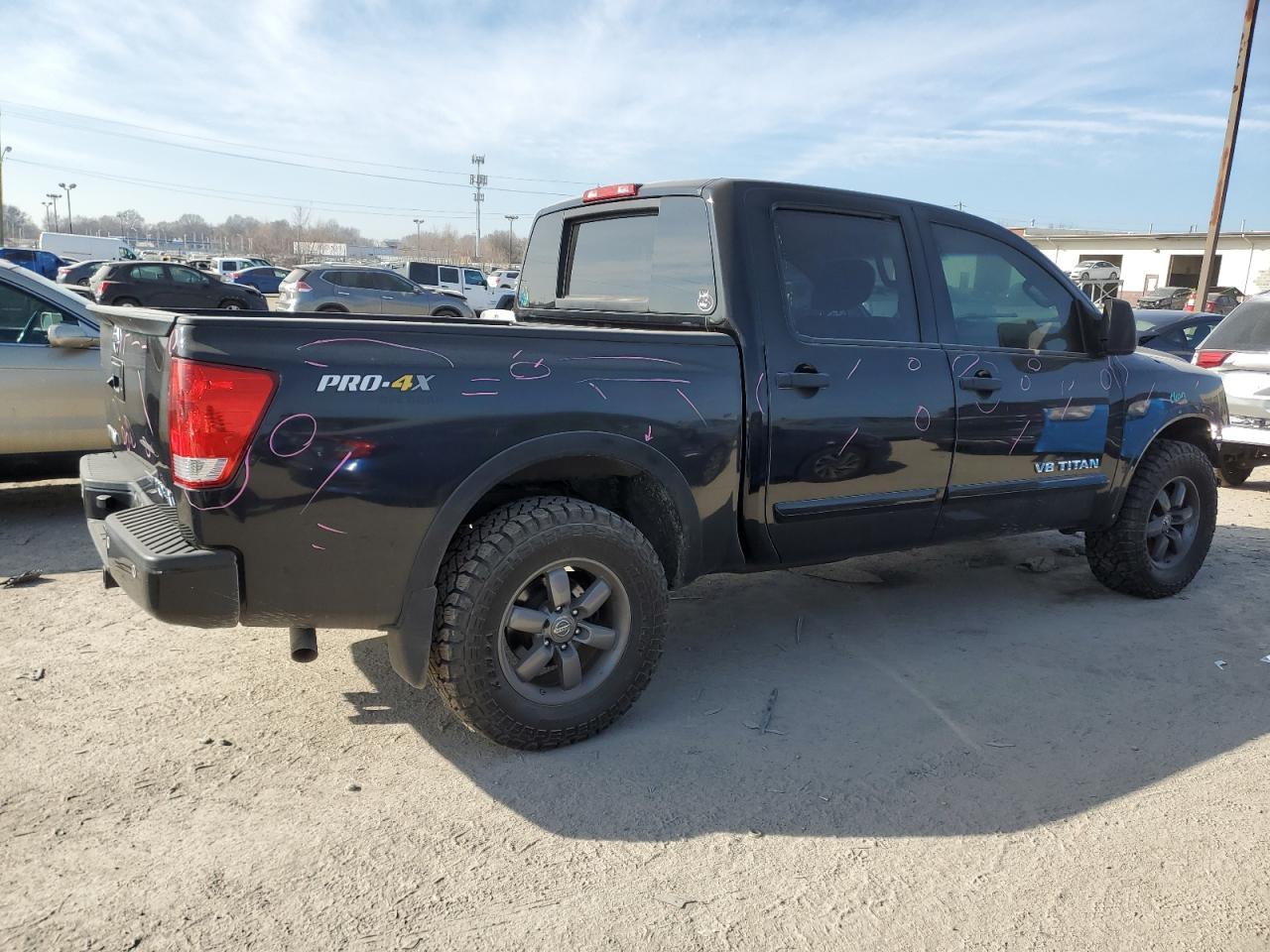 Photo 2 VIN: 1N6BA0EC2DN303134 - NISSAN TITAN 