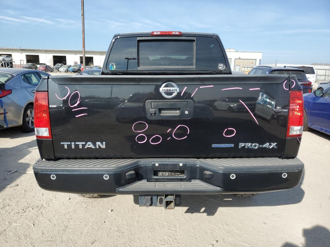 Photo 5 VIN: 1N6BA0EC2DN303134 - NISSAN TITAN 