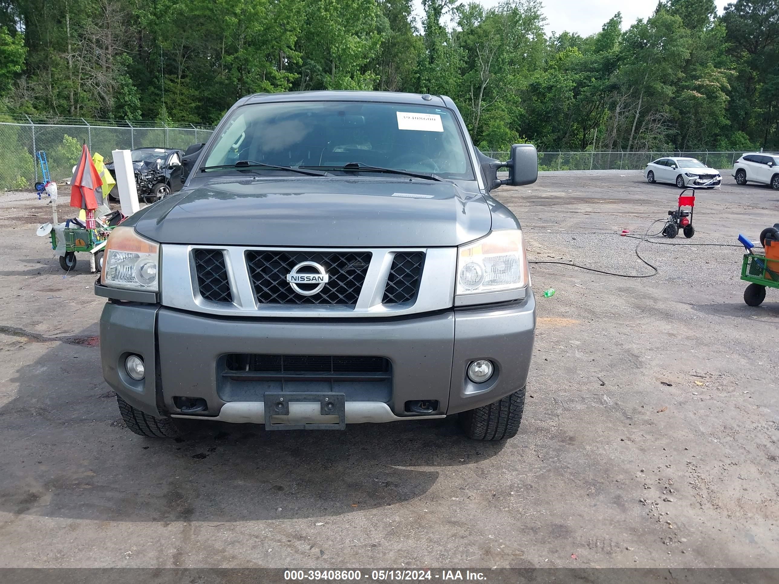 Photo 11 VIN: 1N6BA0EC3FN510537 - NISSAN TITAN 