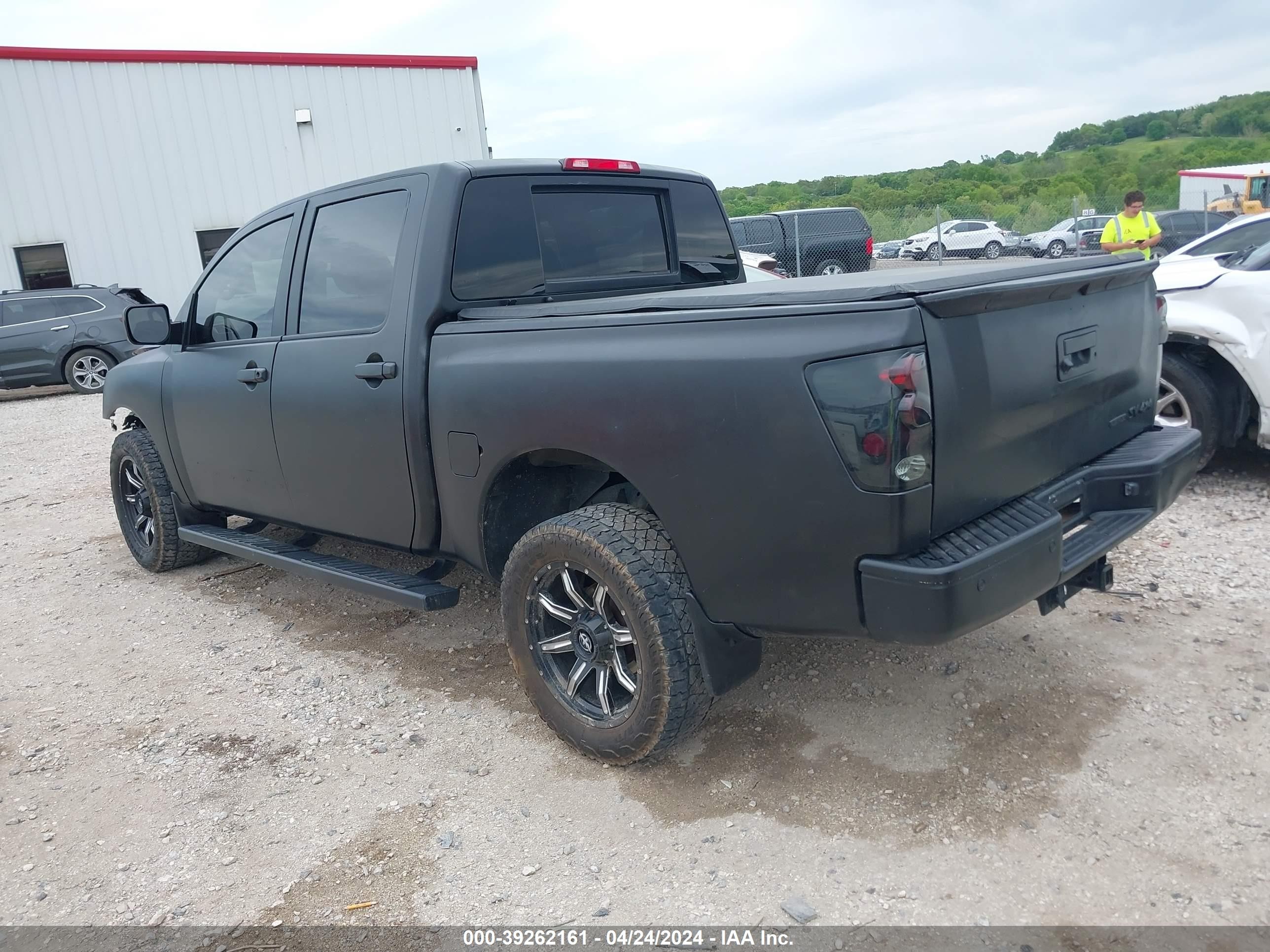 Photo 2 VIN: 1N6BA0EC4DN314278 - NISSAN TITAN 