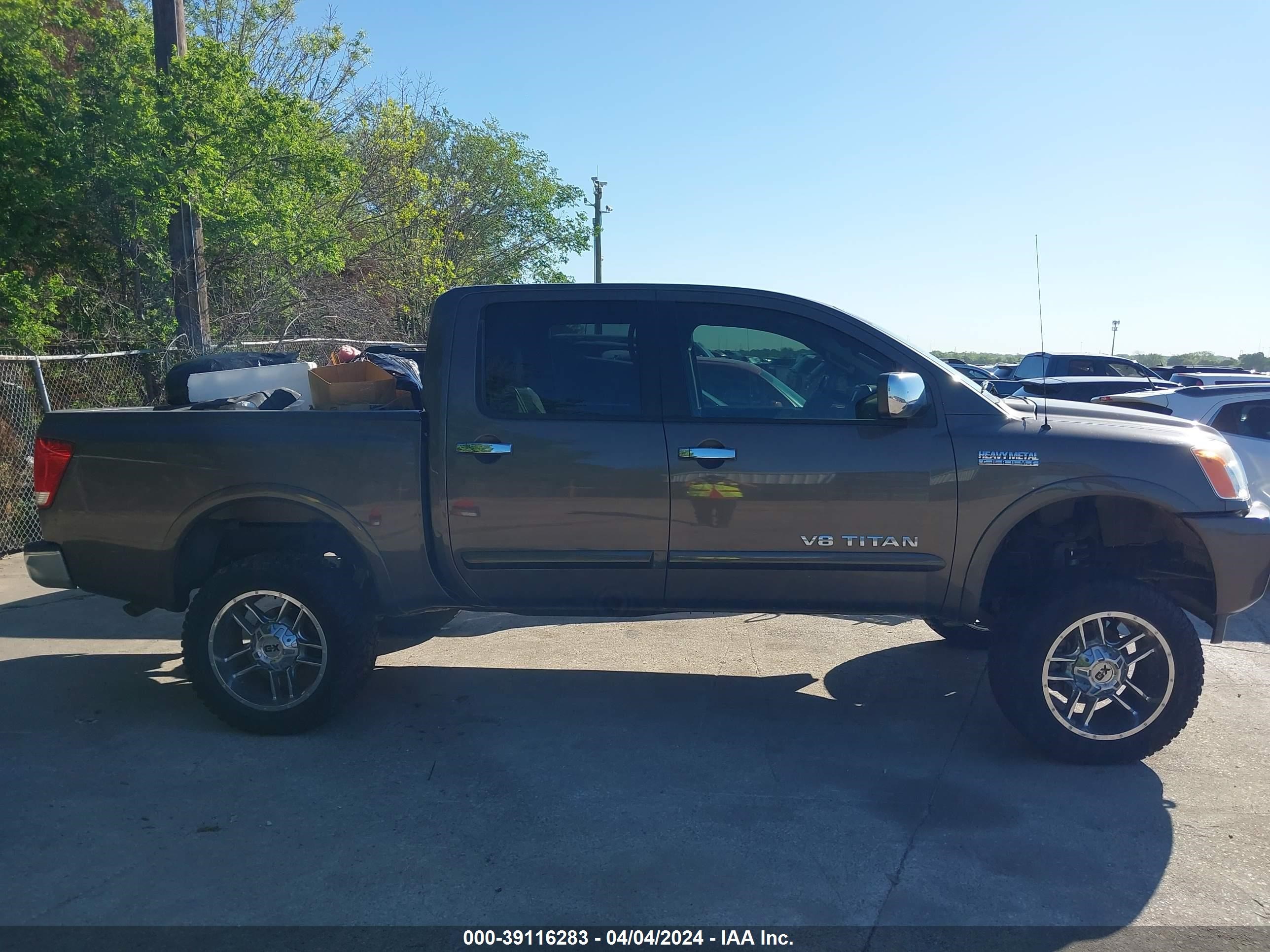 Photo 11 VIN: 1N6BA0EC4EN505720 - NISSAN TITAN 