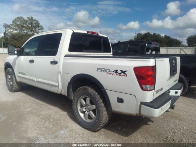 Photo 2 VIN: 1N6BA0EC5AN312602 - NISSAN TITAN 