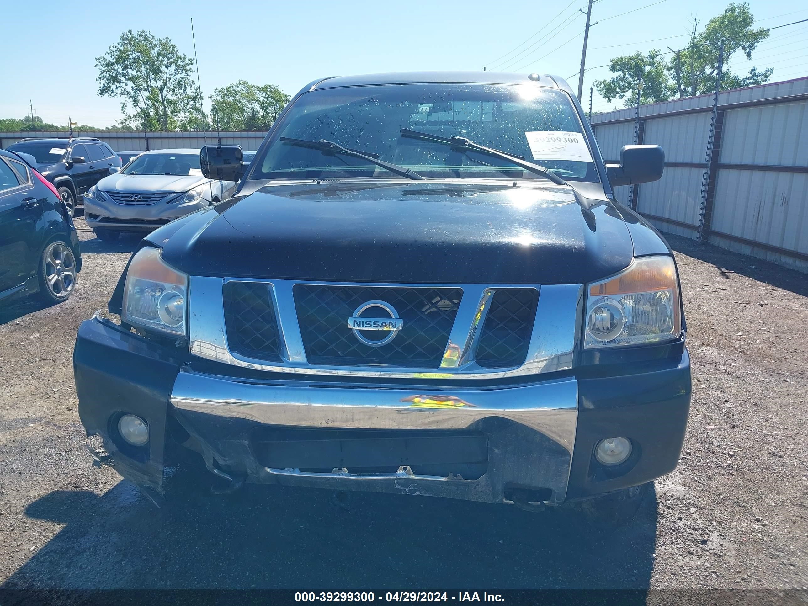 Photo 11 VIN: 1N6BA0EC5FN508059 - NISSAN TITAN 