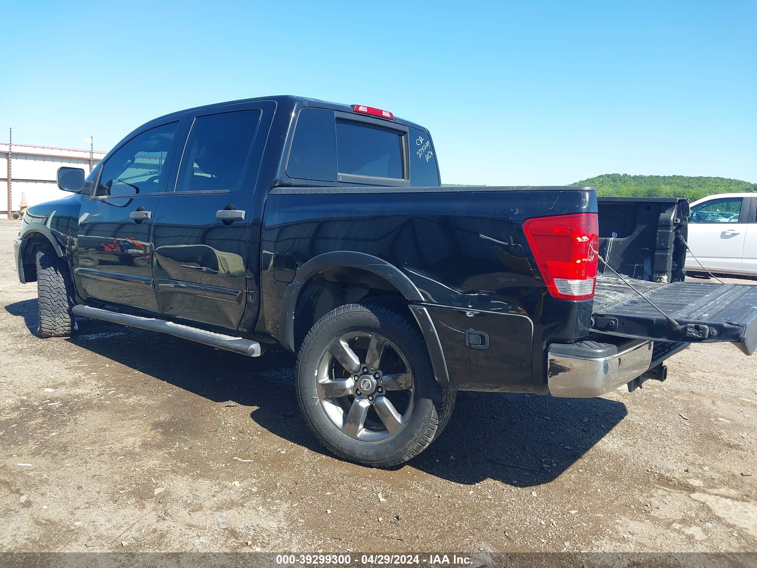 Photo 2 VIN: 1N6BA0EC5FN508059 - NISSAN TITAN 