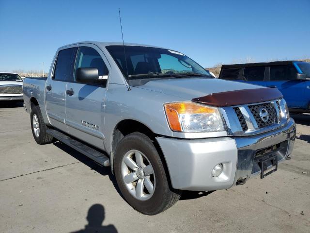 Photo 3 VIN: 1N6BA0EC8AN310682 - NISSAN TITAN 