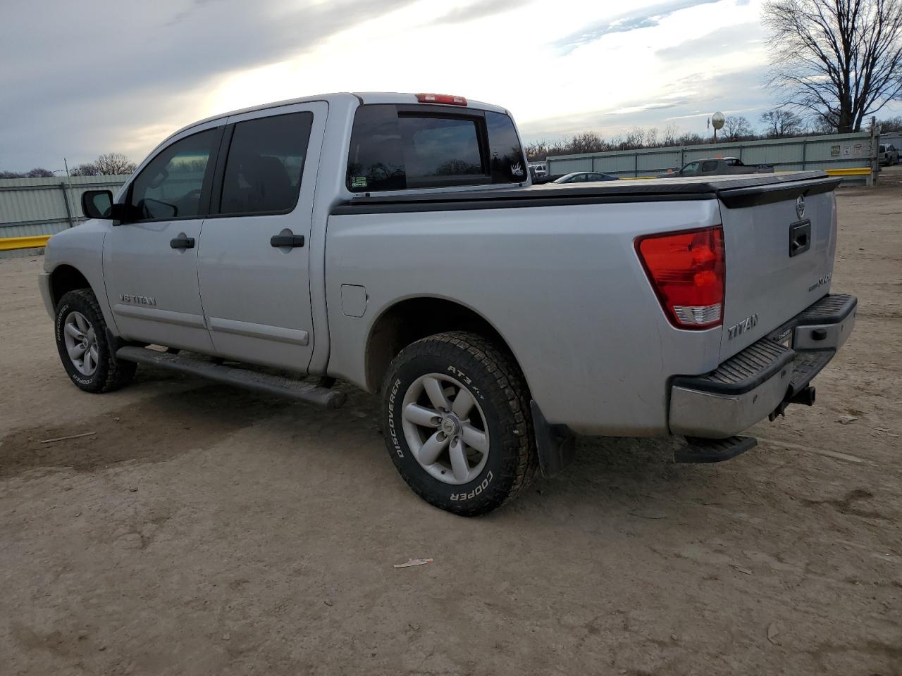 Photo 1 VIN: 1N6BA0EC8DN301503 - NISSAN TITAN 