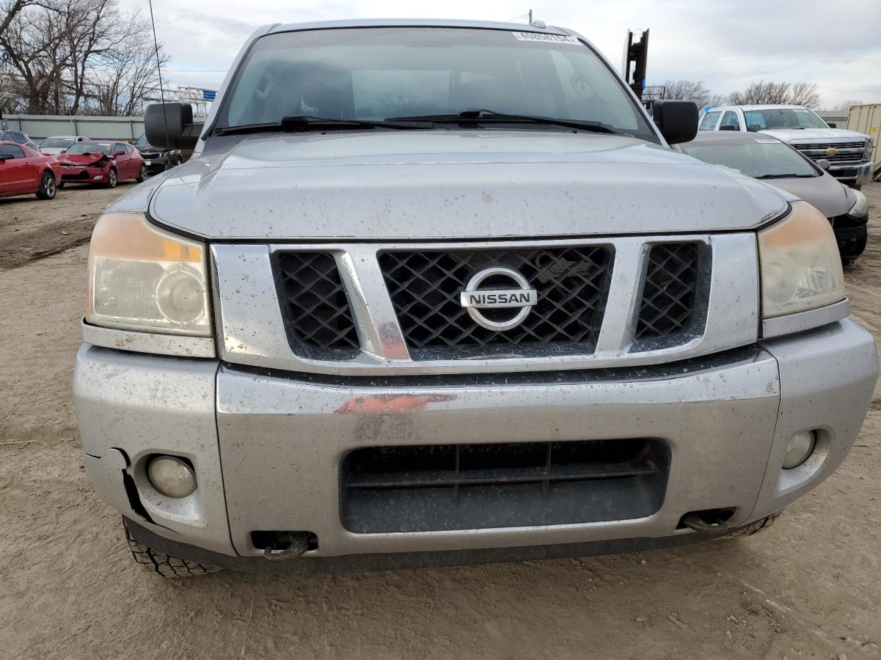 Photo 4 VIN: 1N6BA0EC8DN301503 - NISSAN TITAN 