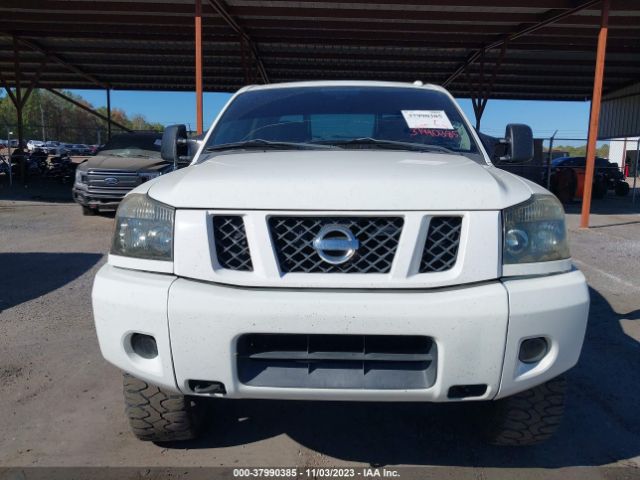 Photo 5 VIN: 1N6BA0EC9AN305412 - NISSAN TITAN 