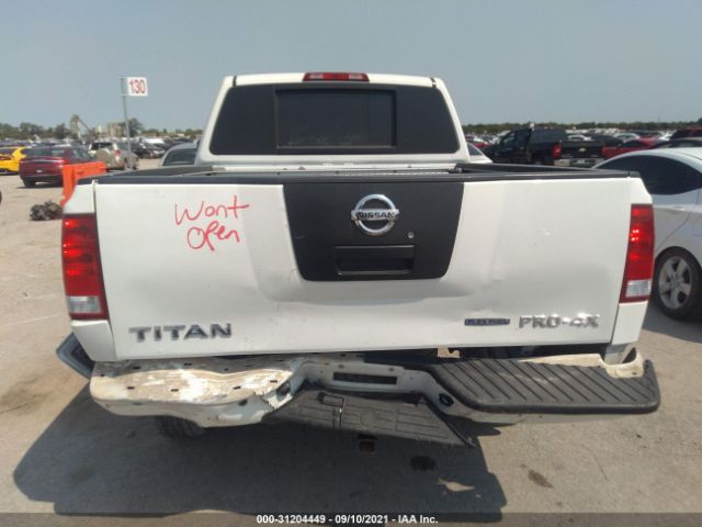 Photo 5 VIN: 1N6BA0EC9BN311194 - NISSAN TITAN 