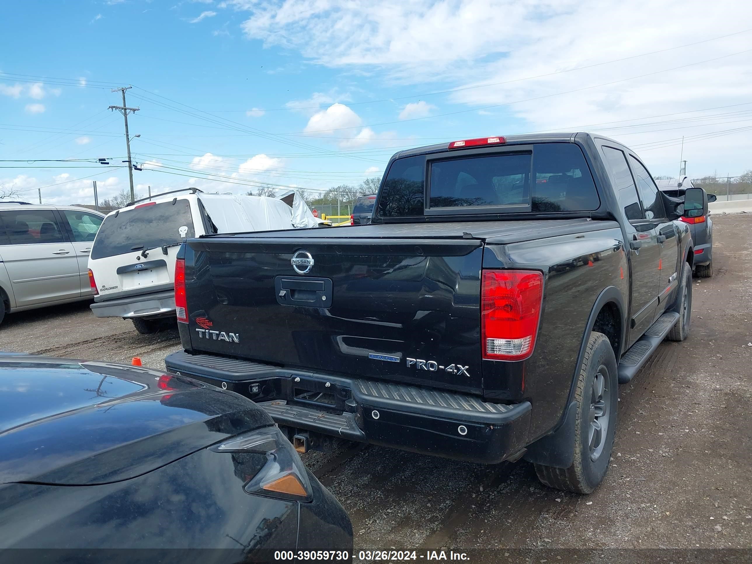 Photo 15 VIN: 1N6BA0EC9DN313997 - NISSAN TITAN 