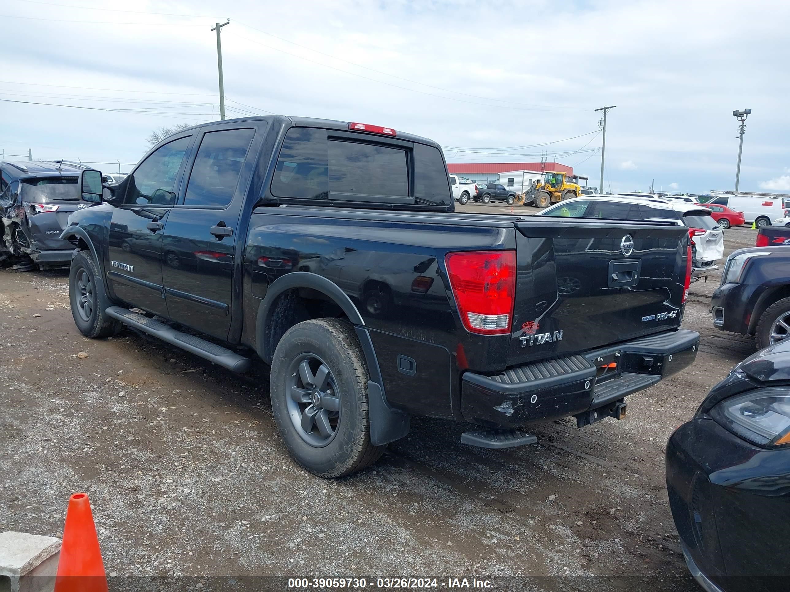 Photo 2 VIN: 1N6BA0EC9DN313997 - NISSAN TITAN 