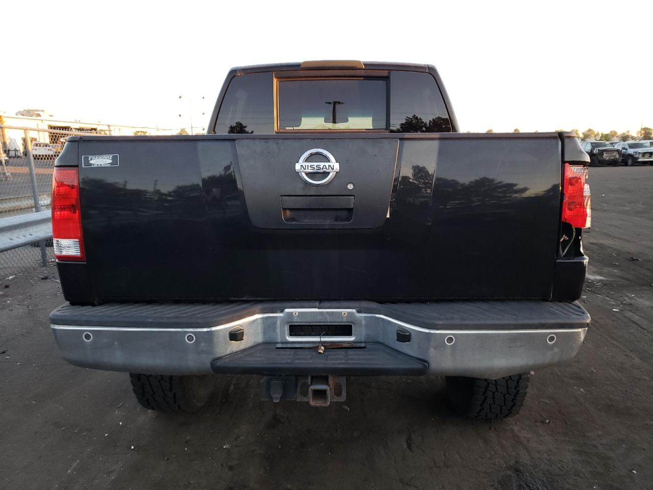 Photo 5 VIN: 1N6BA0ECXCN303607 - NISSAN TITAN 