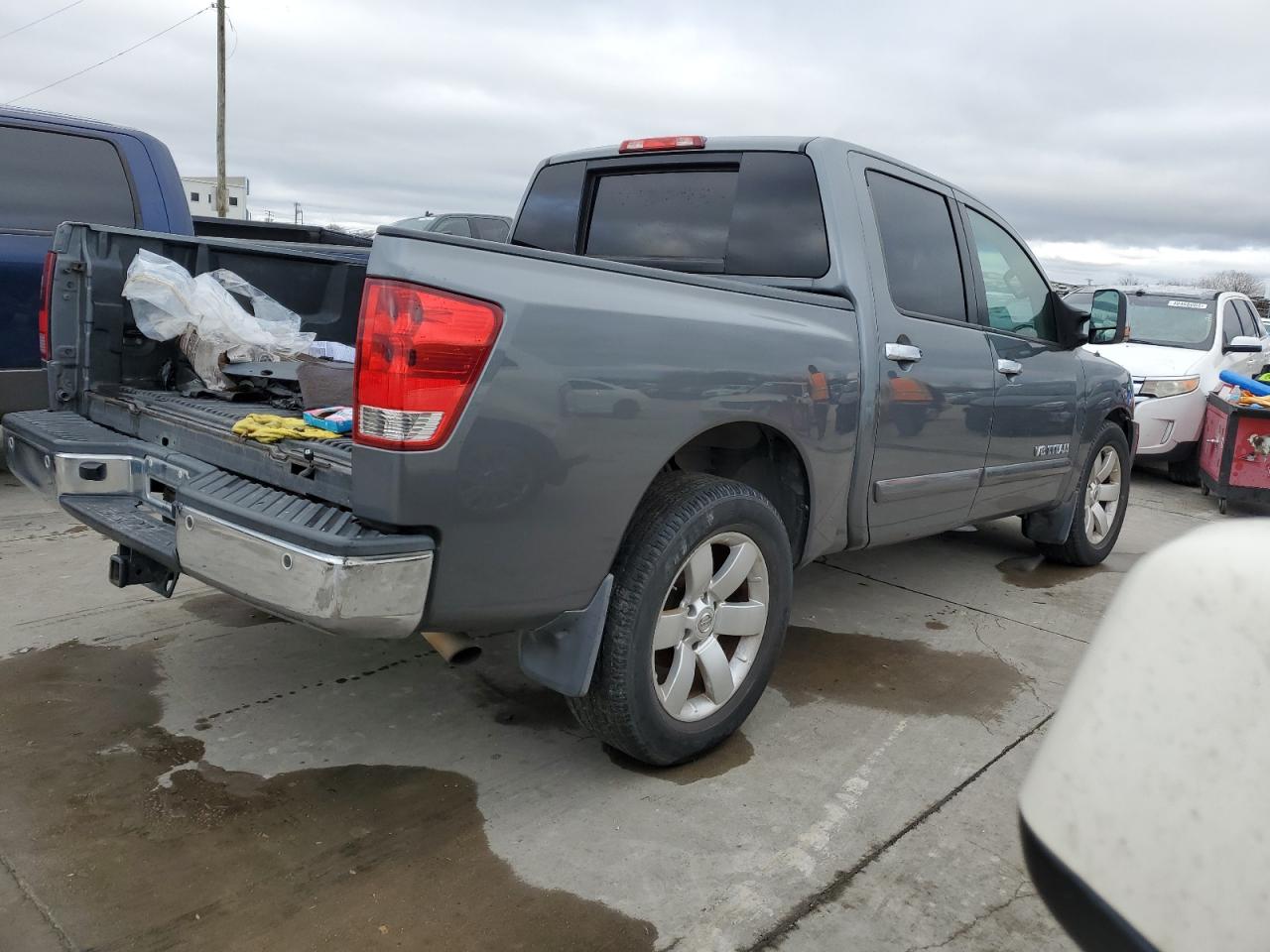 Photo 2 VIN: 1N6BA0ED0DN310978 - NISSAN TITAN 