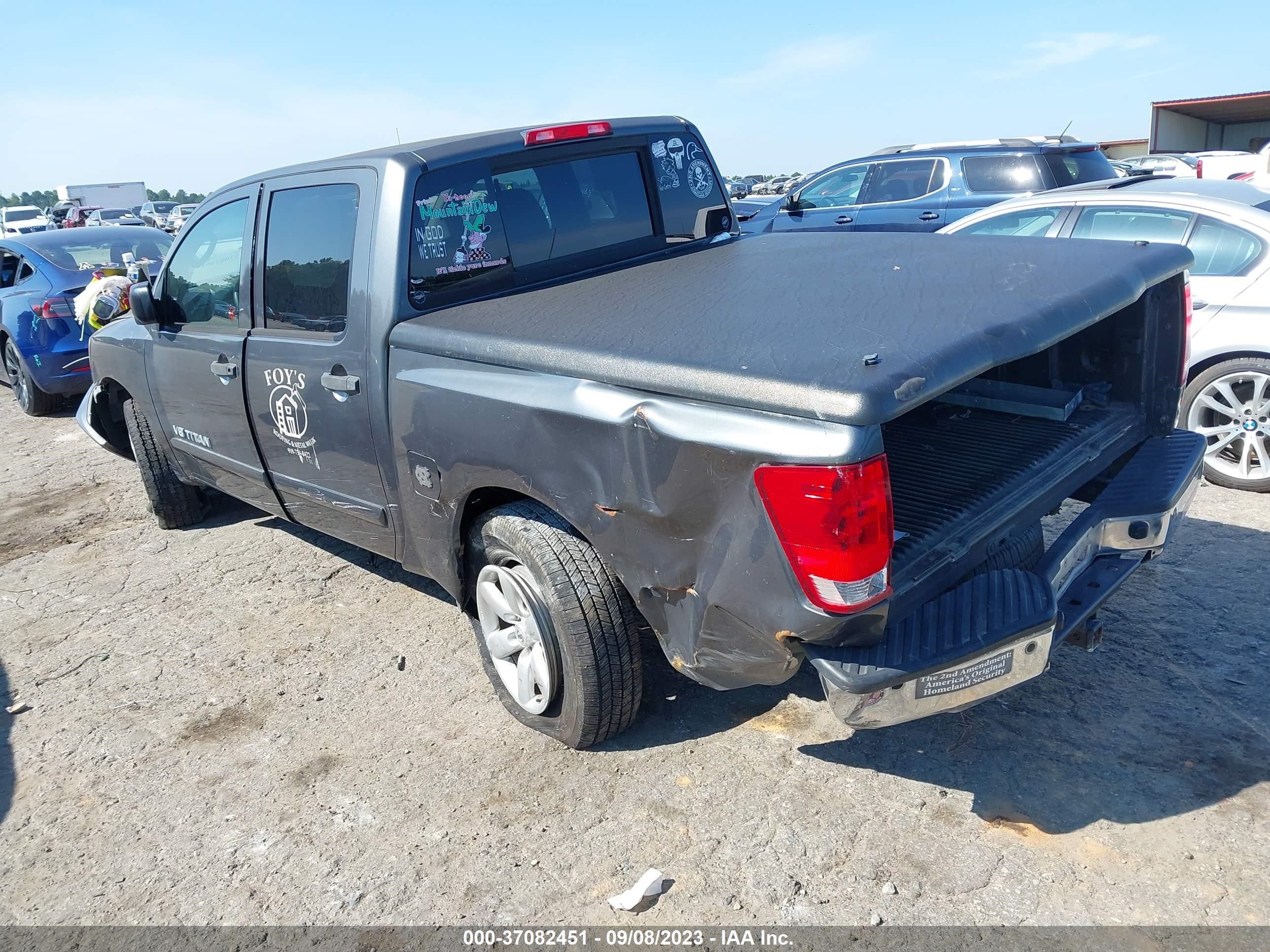 Photo 2 VIN: 1N6BA0ED1AN317966 - NISSAN TITAN 