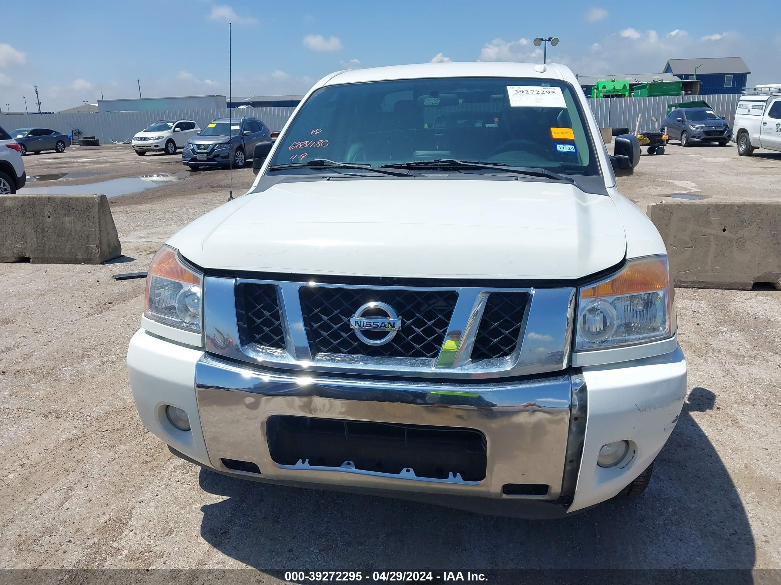 Photo 11 VIN: 1N6BA0ED1FN515177 - NISSAN TITAN 