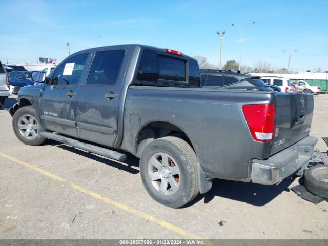 Photo 2 VIN: 1N6BA0ED3AN319301 - NISSAN TITAN 