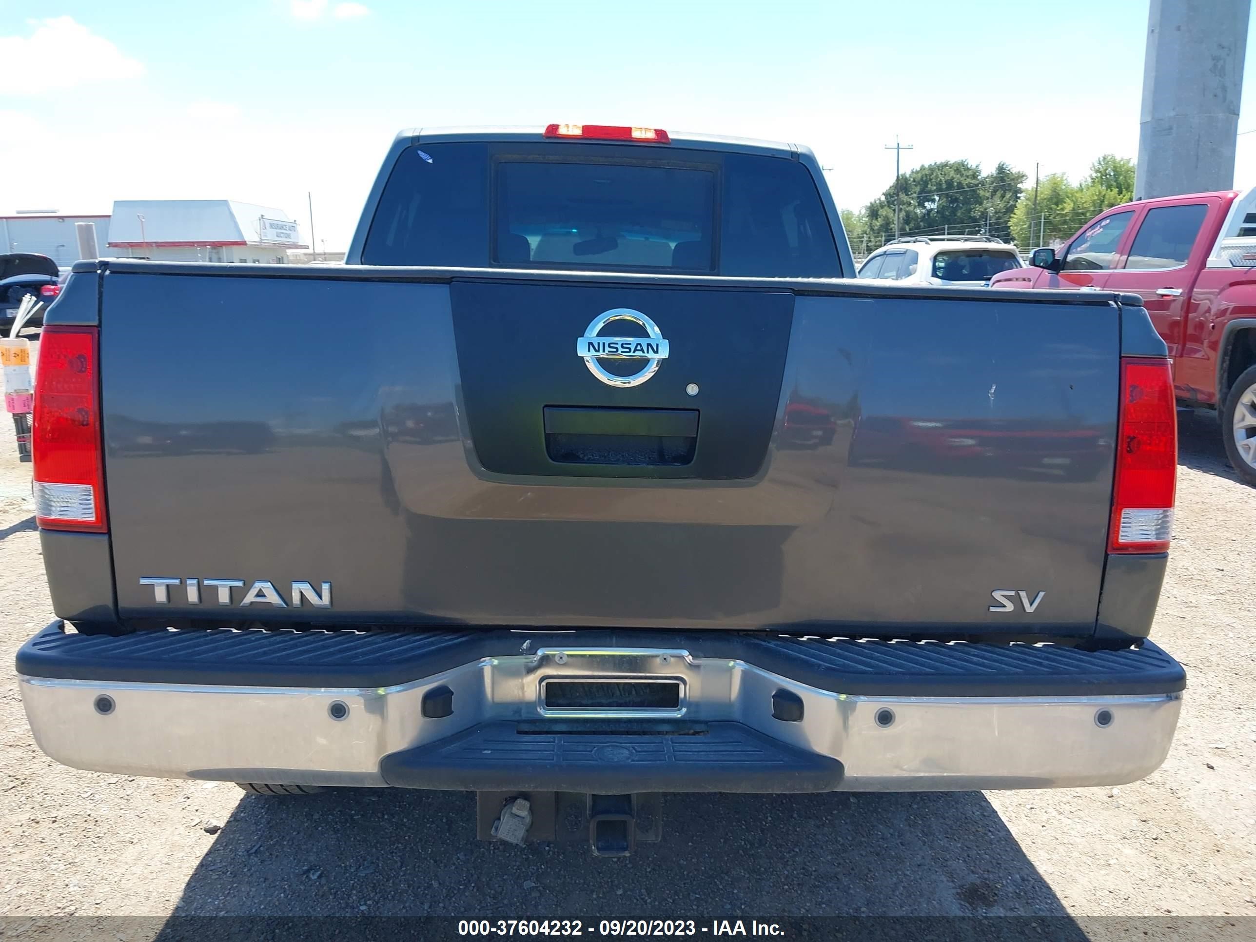 Photo 15 VIN: 1N6BA0ED5BN304655 - NISSAN TITAN 