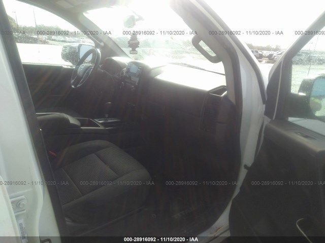 Photo 4 VIN: 1N6BA0ED6DN312850 - NISSAN TITAN 