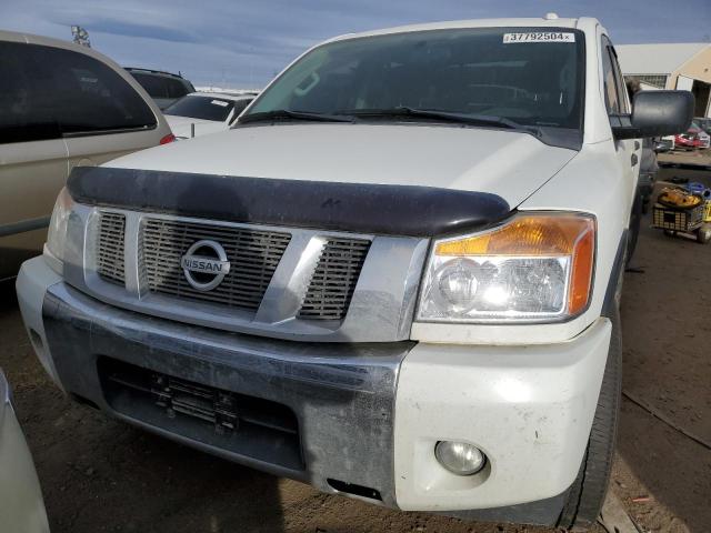 Photo 4 VIN: 1N6BA0ED6FN510220 - NISSAN TITAN 