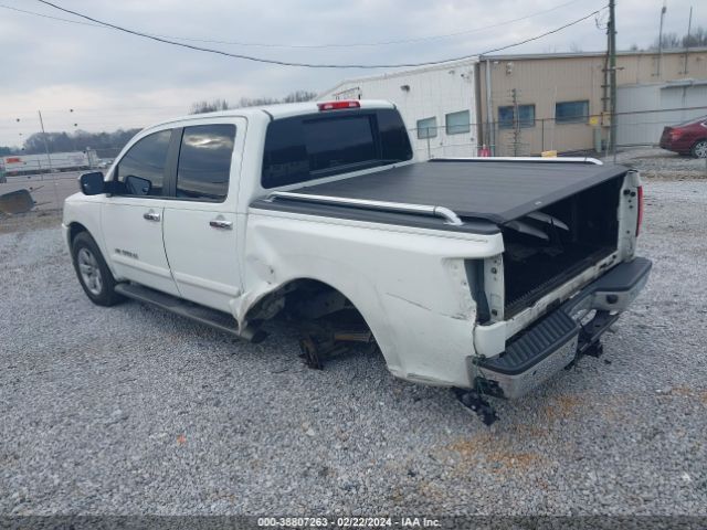 Photo 2 VIN: 1N6BA0ED8DN312834 - NISSAN TITAN 