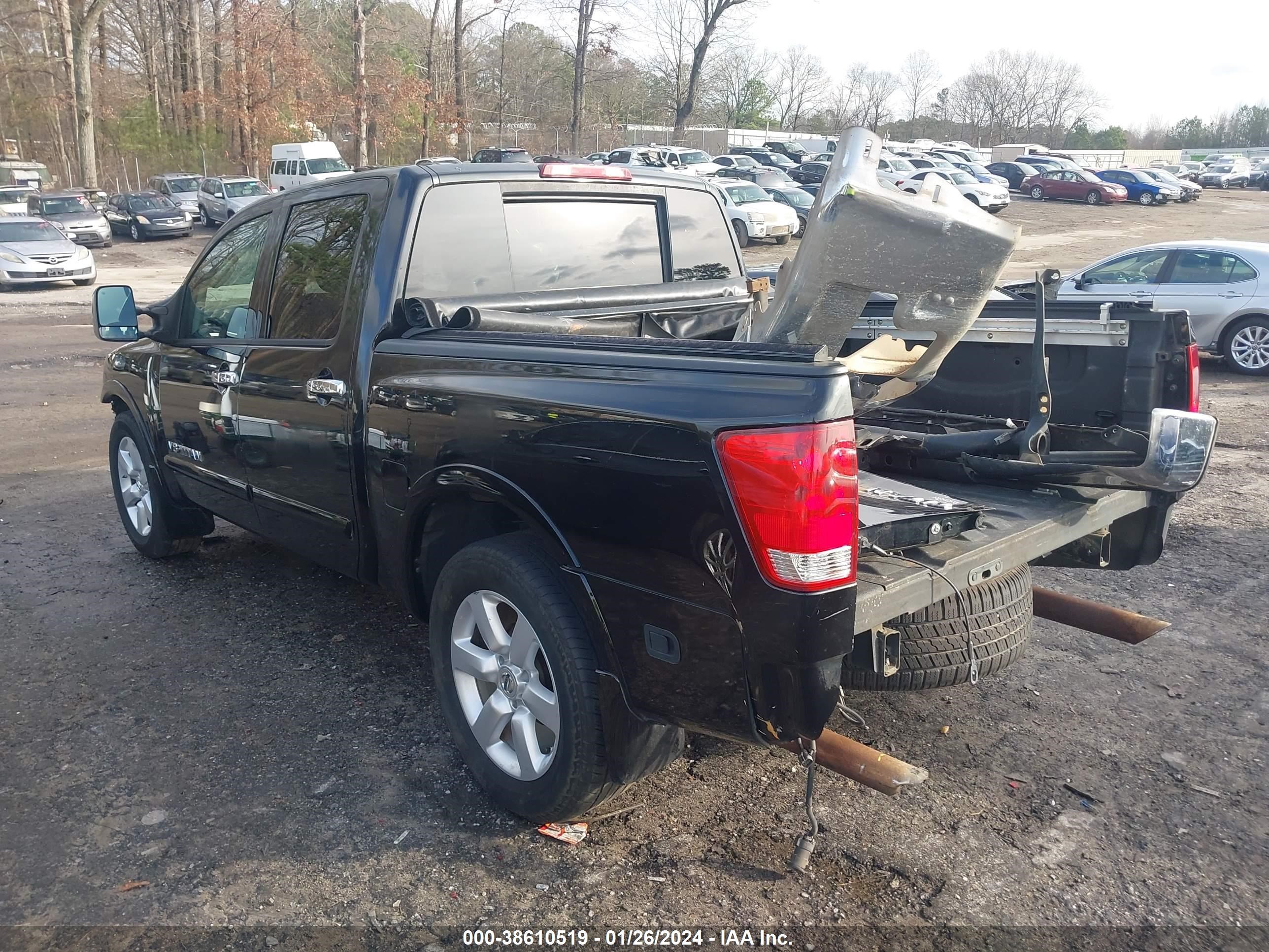 Photo 2 VIN: 1N6BA0EDXAN321739 - NISSAN TITAN 