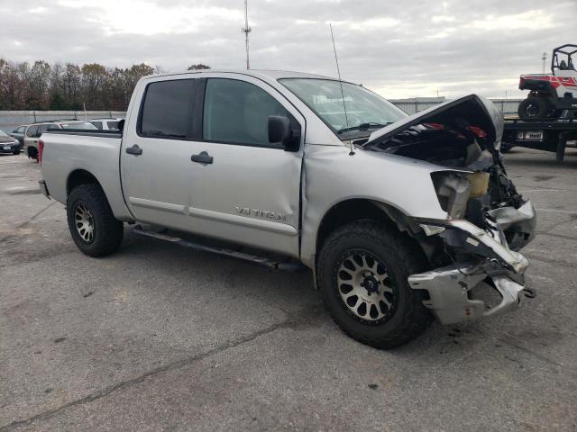 Photo 3 VIN: 1N6BA0EJ9BN310352 - NISSAN TITAN S 