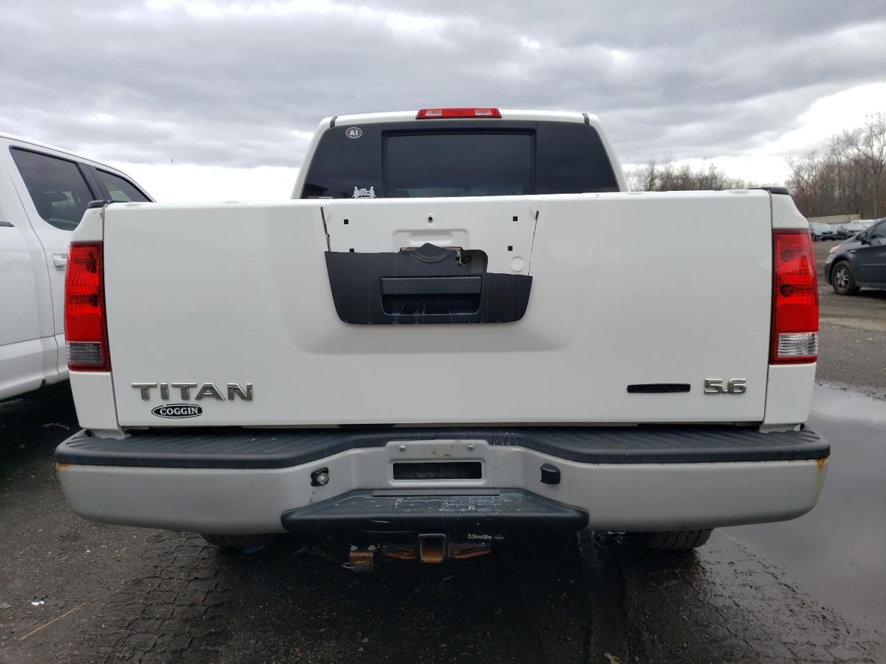 Photo 5 VIN: 1N6BA0EK0AN304799 - NISSAN TITAN 