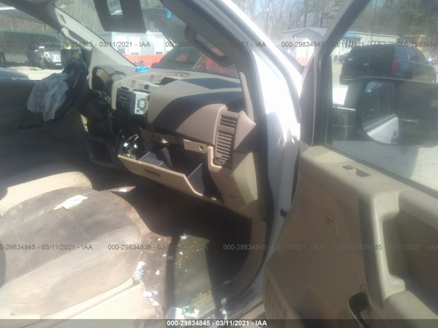 Photo 4 VIN: 1N6BA0EK0CN328216 - NISSAN TITAN 