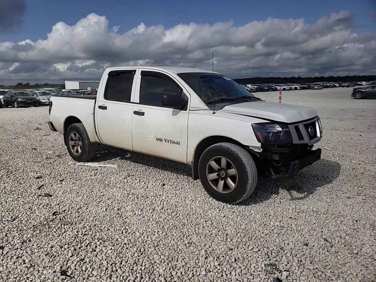 Photo 10 VIN: 1N6BA0EK6AN309943 - NISSAN TITAN XE 