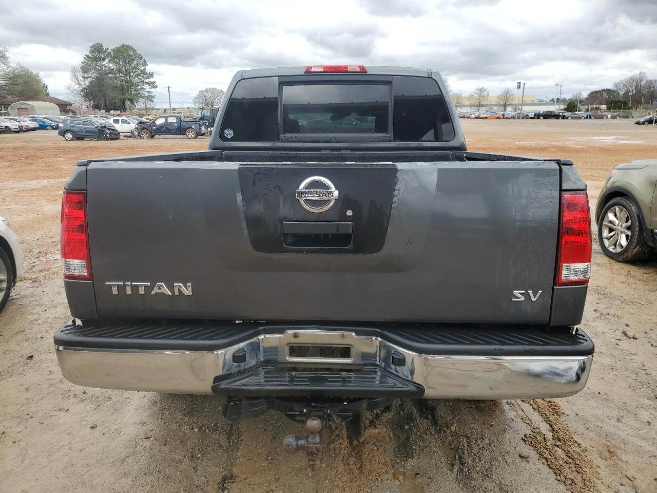 Photo 5 VIN: 1N6BA0EK6BN314237 - NISSAN TITAN 