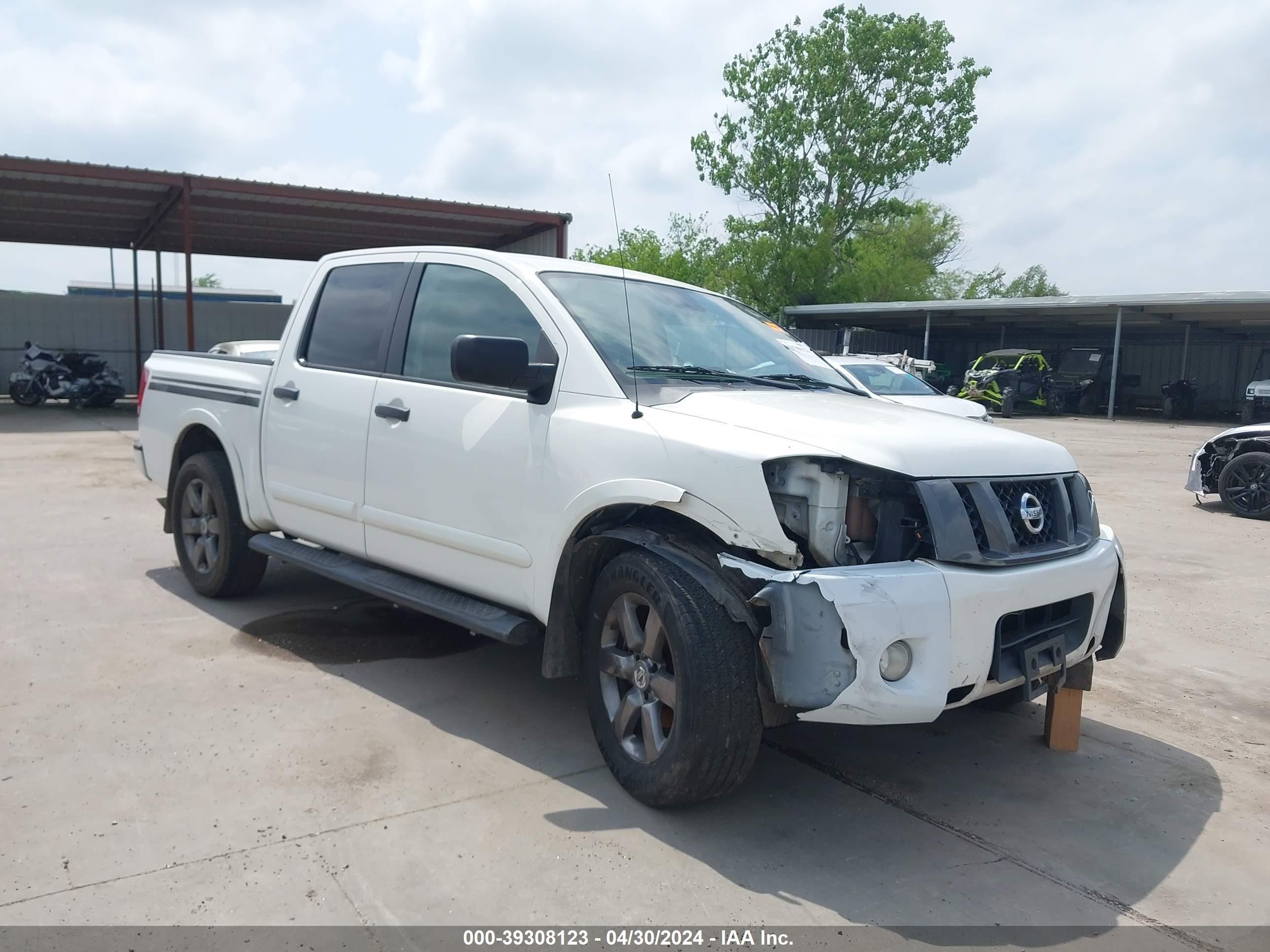 Photo 5 VIN: 1N6BA0EK7CN310179 - NISSAN TITAN 