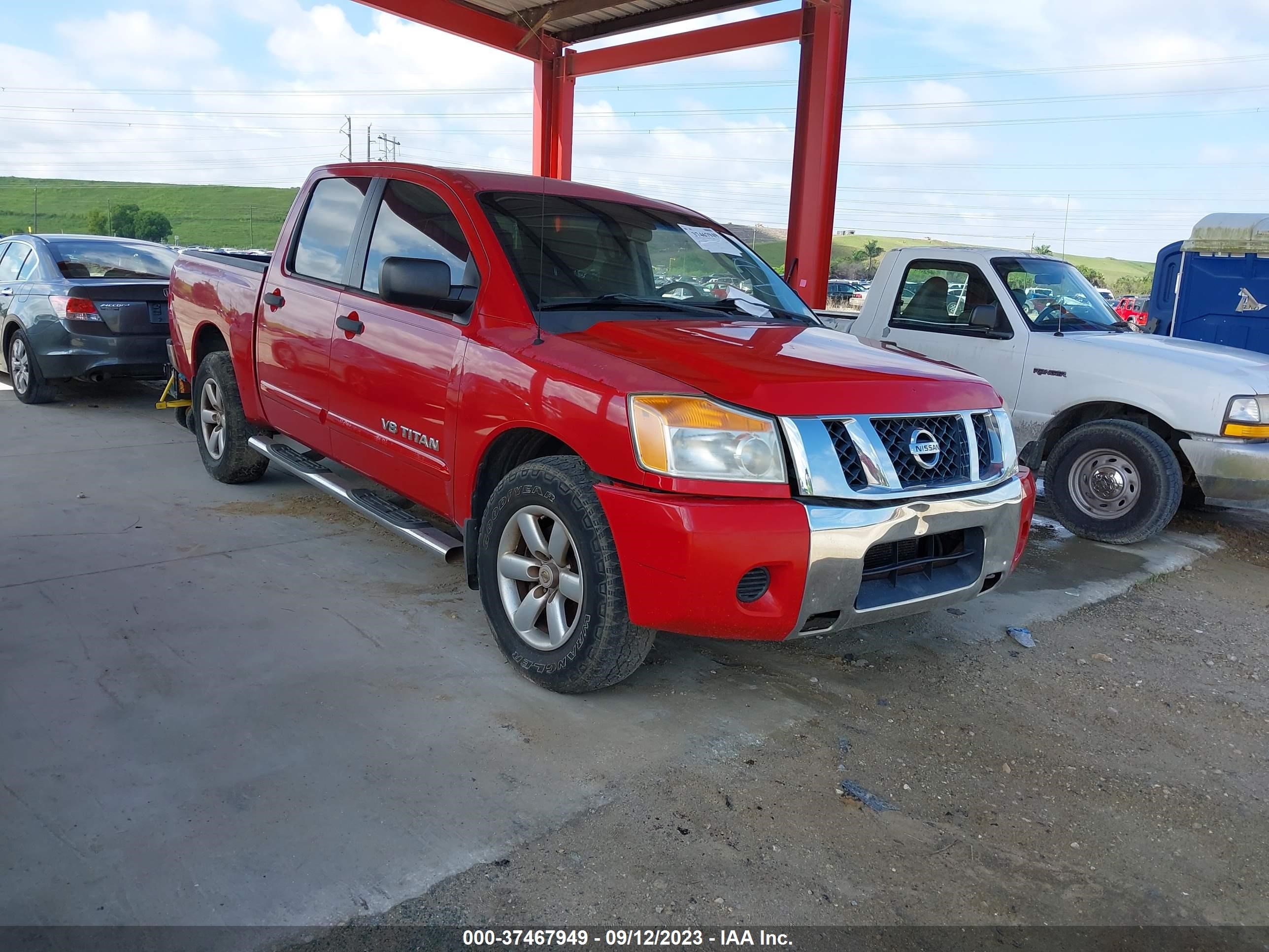 Photo 0 VIN: 1N6BA0EK8AN303318 - NISSAN TITAN 