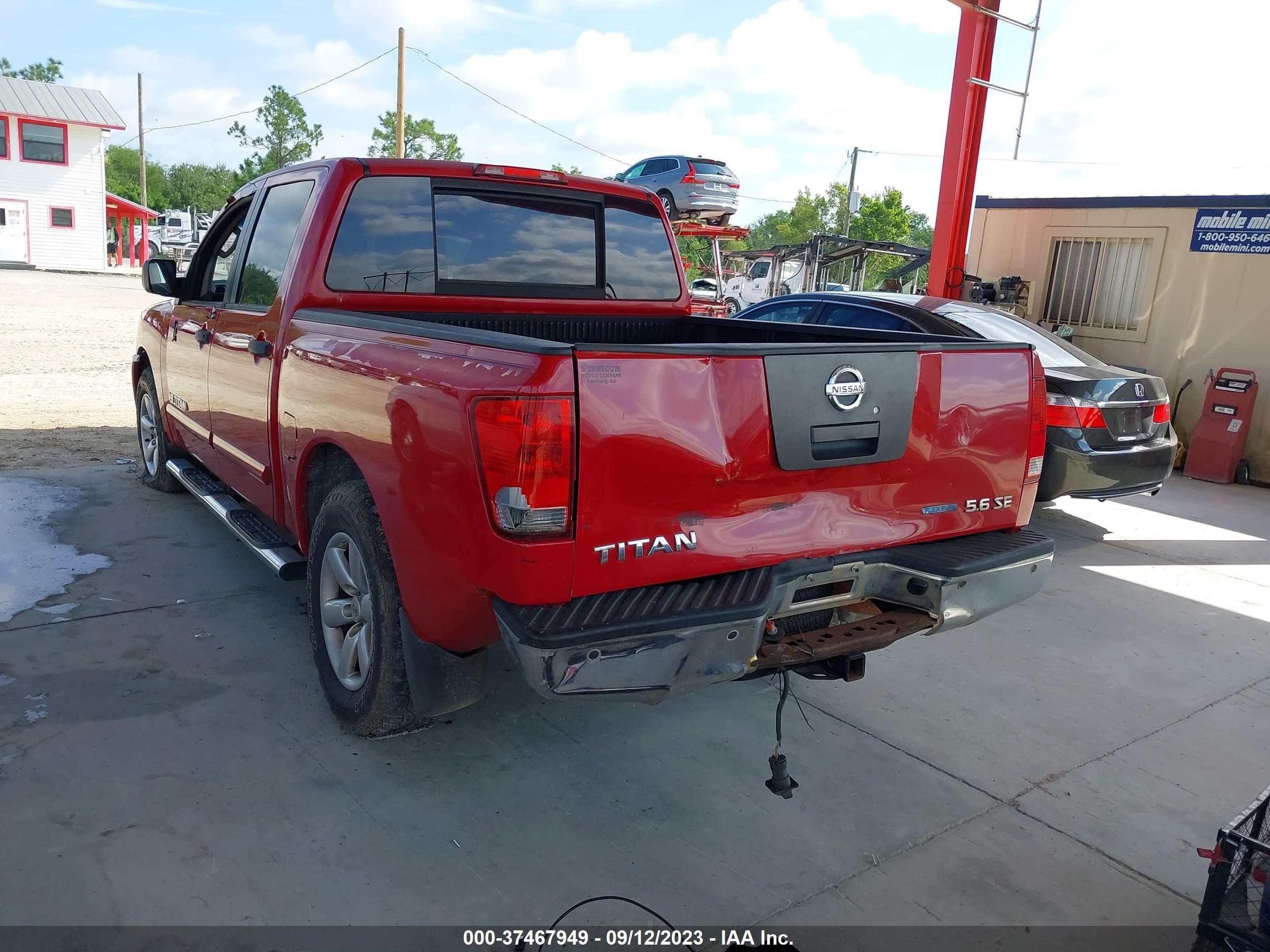 Photo 2 VIN: 1N6BA0EK8AN303318 - NISSAN TITAN 