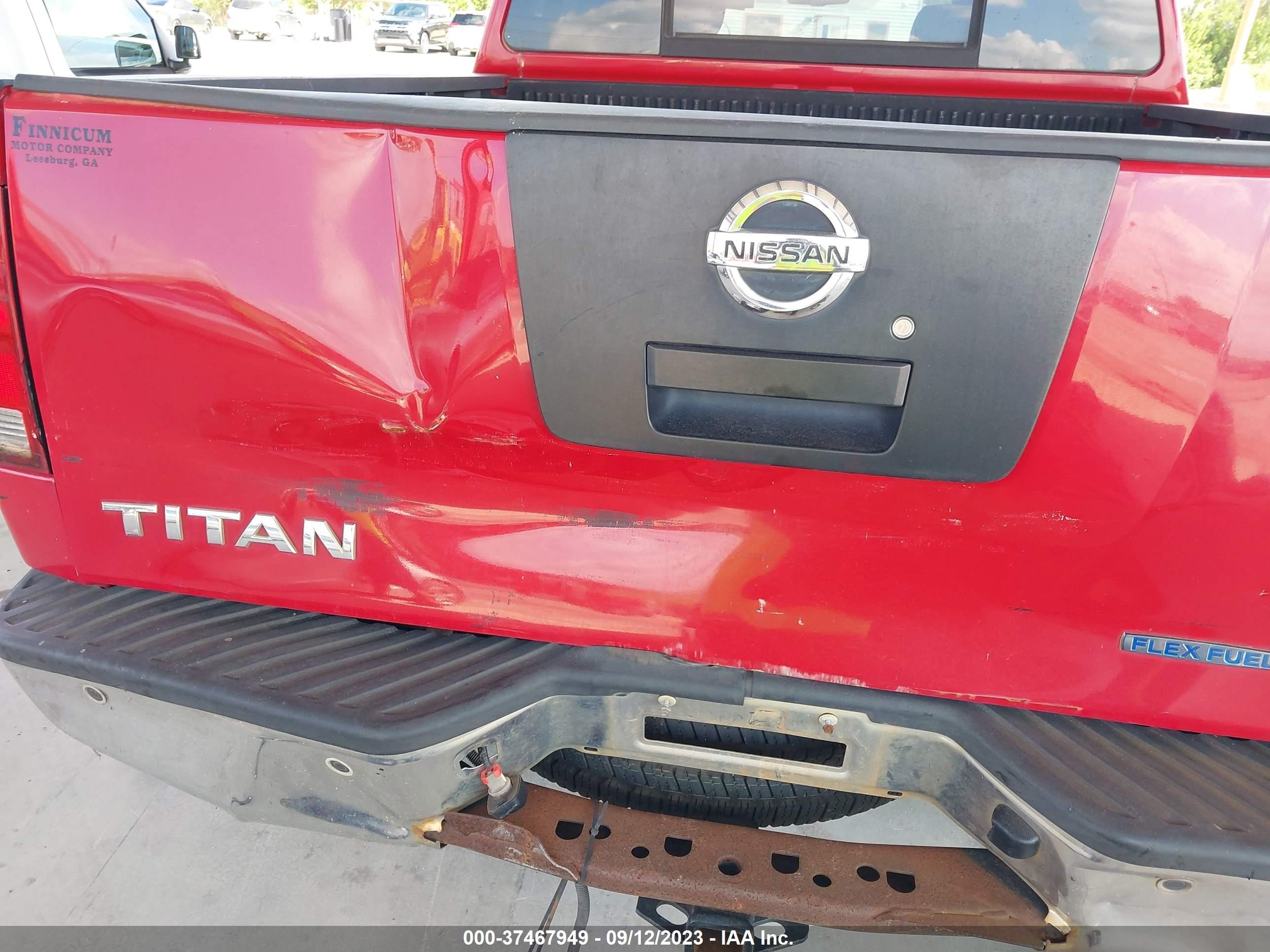 Photo 5 VIN: 1N6BA0EK8AN303318 - NISSAN TITAN 