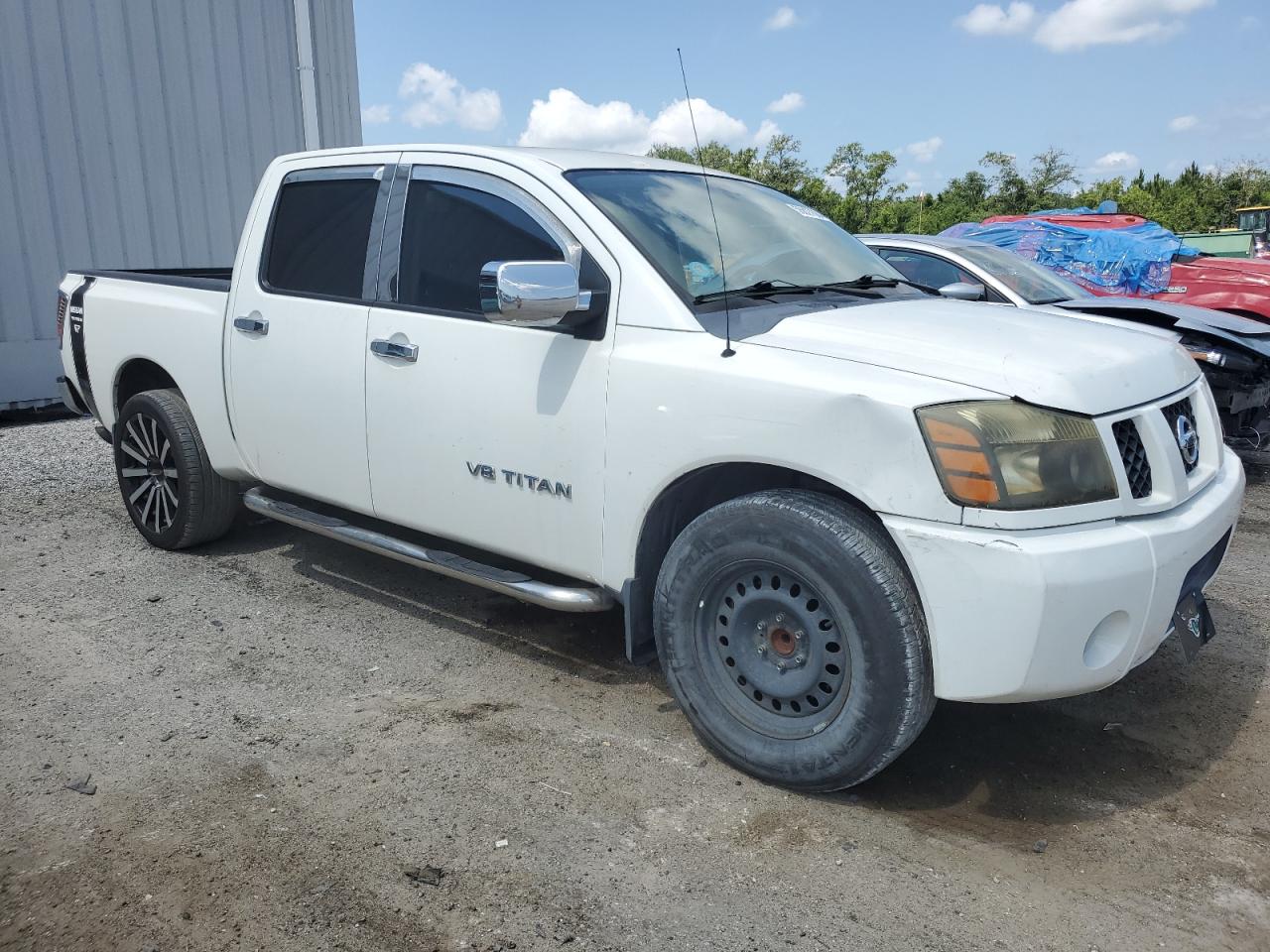 Photo 3 VIN: 1N6BA0EK8CN312085 - NISSAN TITAN 