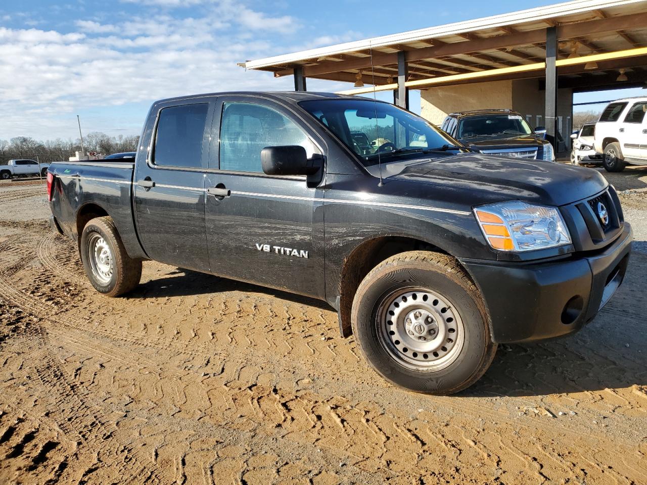 Photo 3 VIN: 1N6BA0EK9AN319401 - NISSAN TITAN 