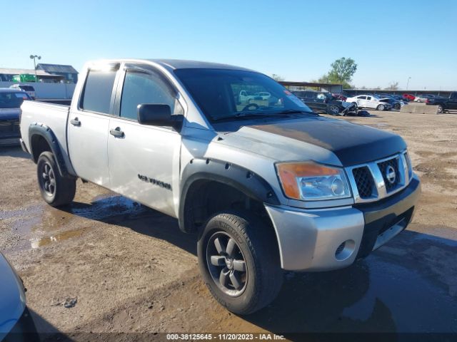 Photo 0 VIN: 1N6BA0EKXBN318467 - NISSAN TITAN 