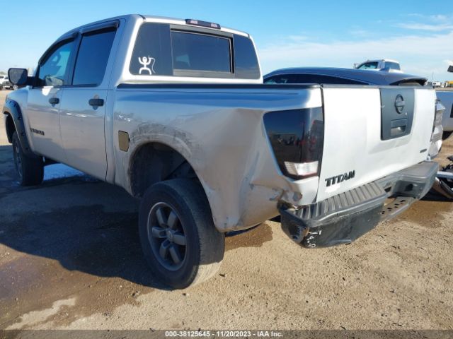 Photo 5 VIN: 1N6BA0EKXBN318467 - NISSAN TITAN 