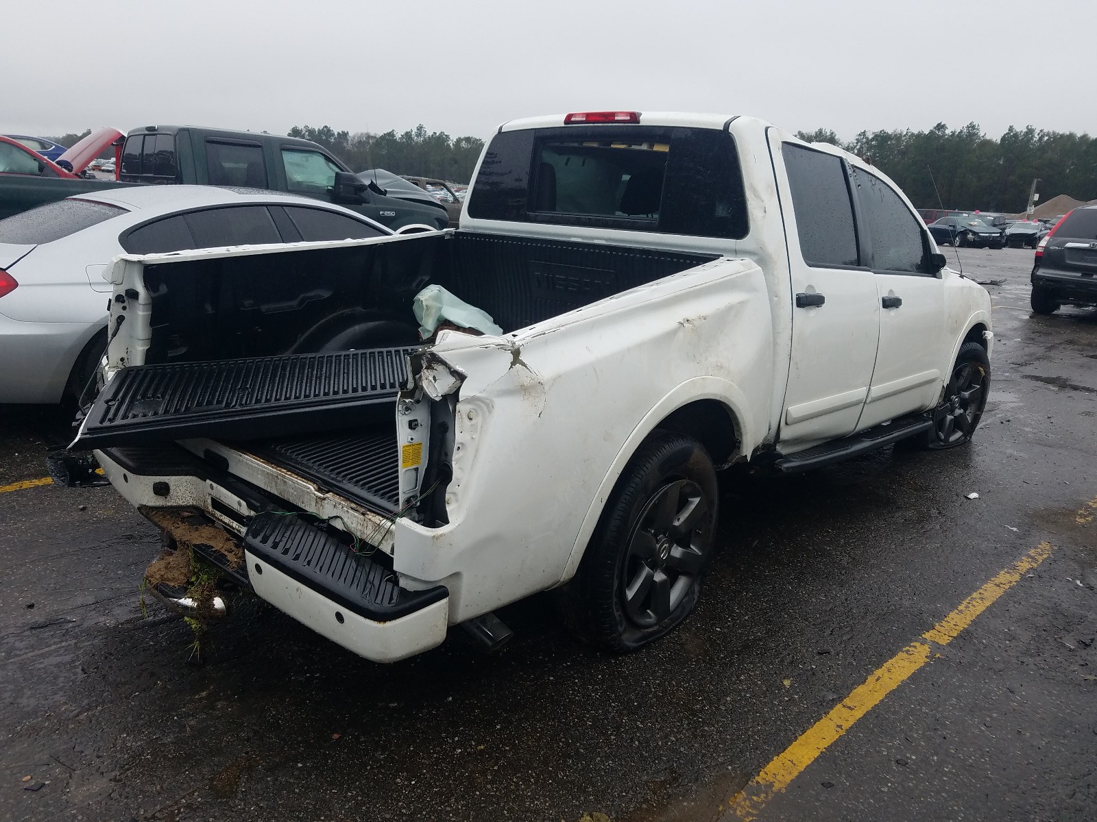 Photo 3 VIN: 1N6BA0EKXCN311598 - NISSAN TITAN S 