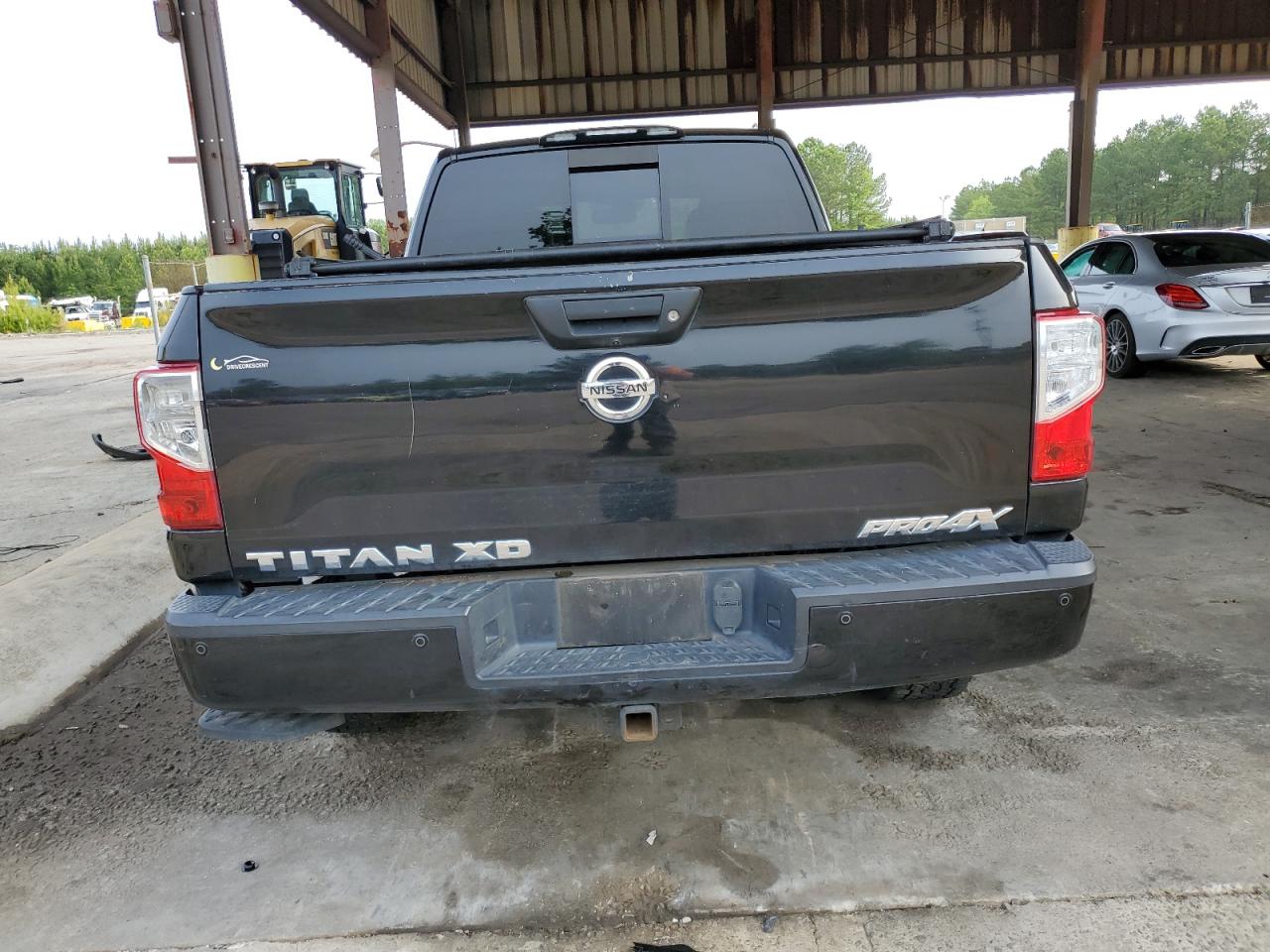 Photo 5 VIN: 1N6BA1C43HN553683 - NISSAN TITAN 