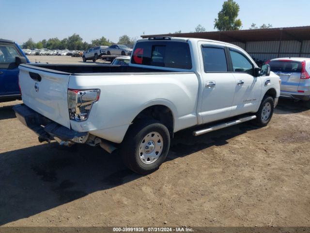 Photo 3 VIN: 1N6BA1F10HN567462 - NISSAN TITAN 